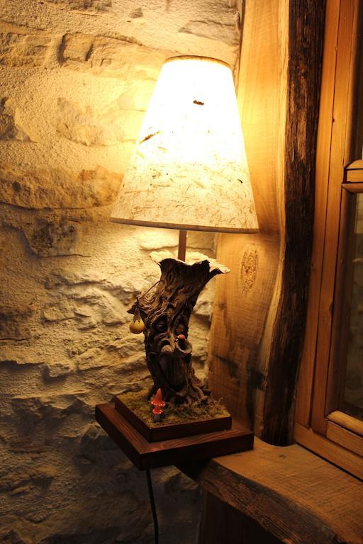 La Bicyclette Fleurie Bed & Breakfast Villemoirieu Room photo