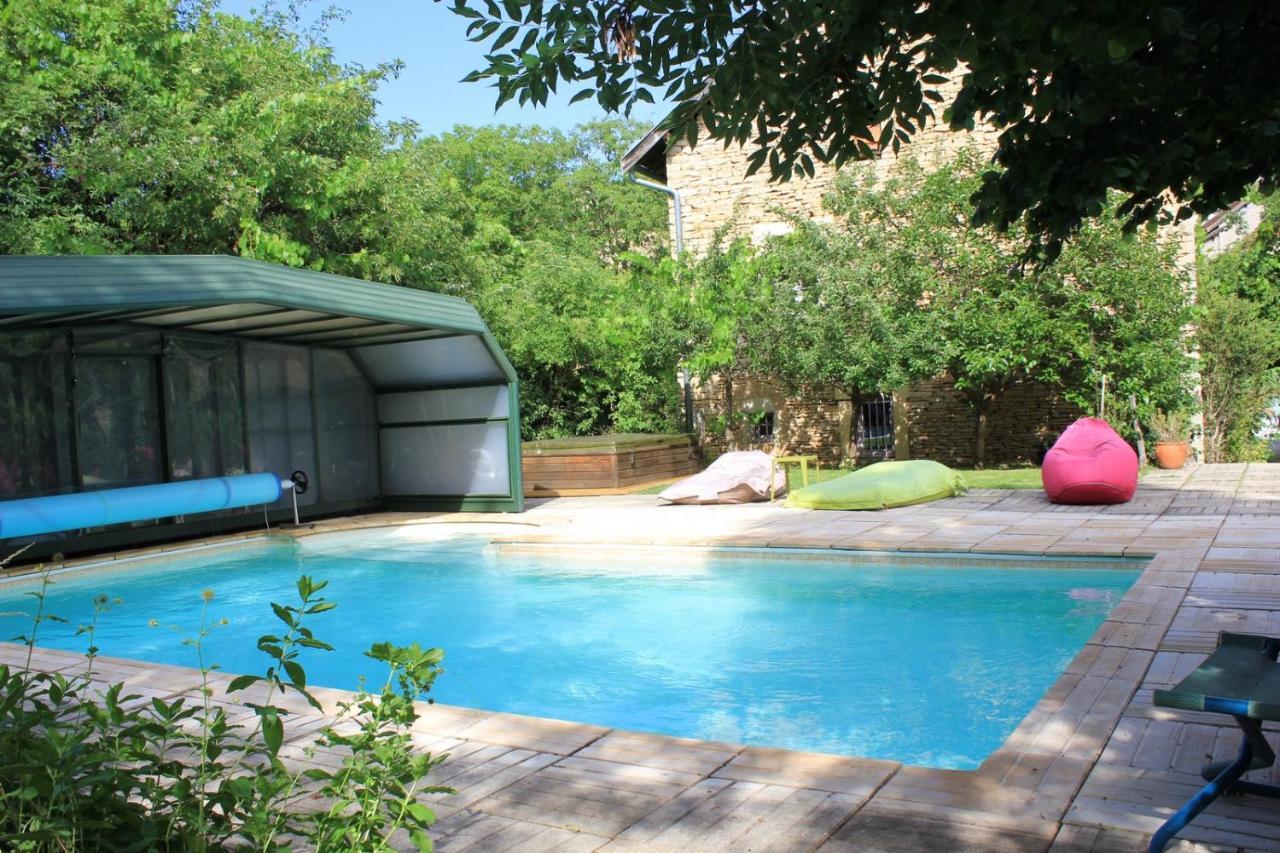 La Bicyclette Fleurie Bed & Breakfast Villemoirieu Exterior photo
